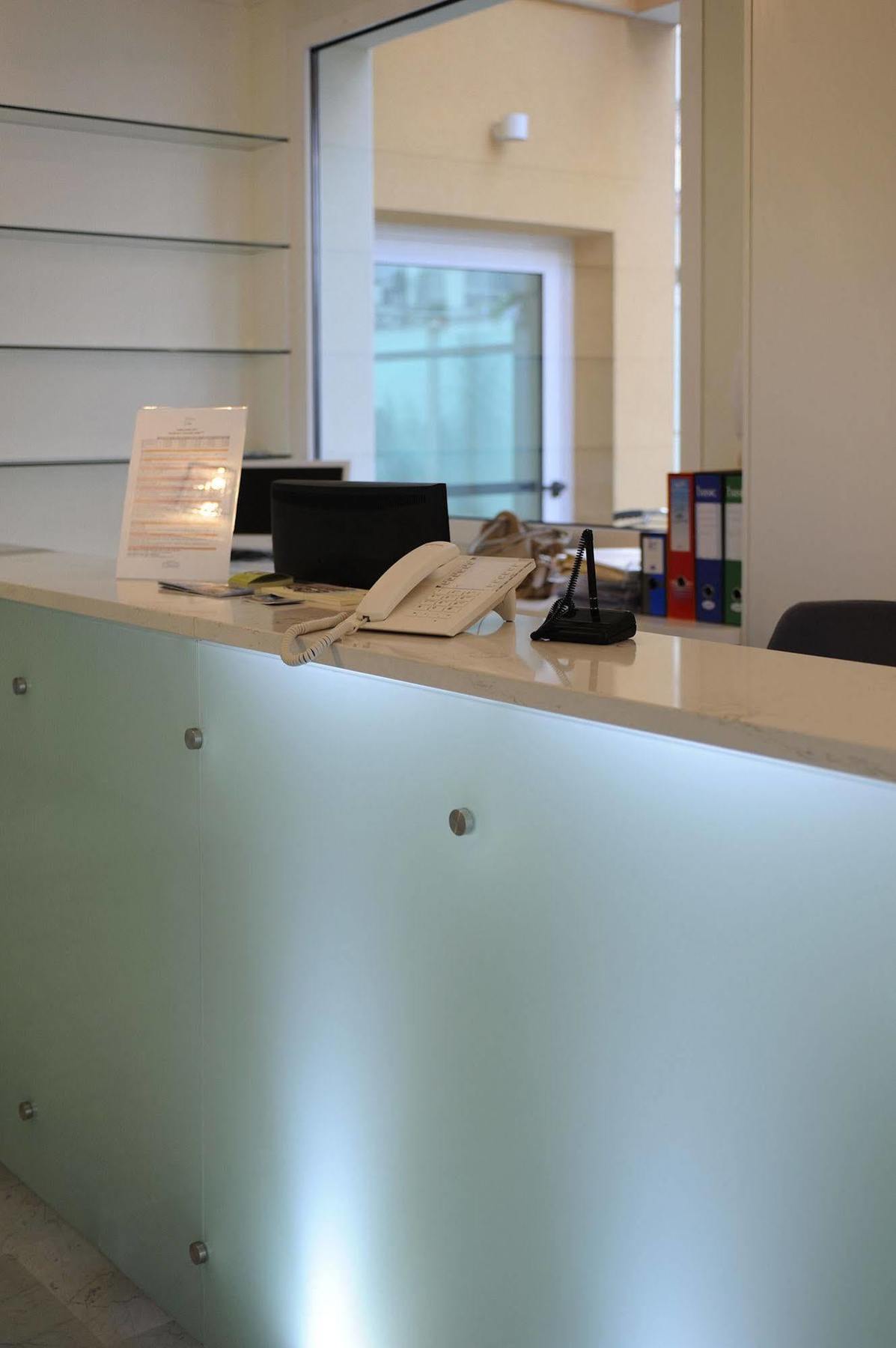 Residence Suite Smeraldo Riccione Exteriör bild